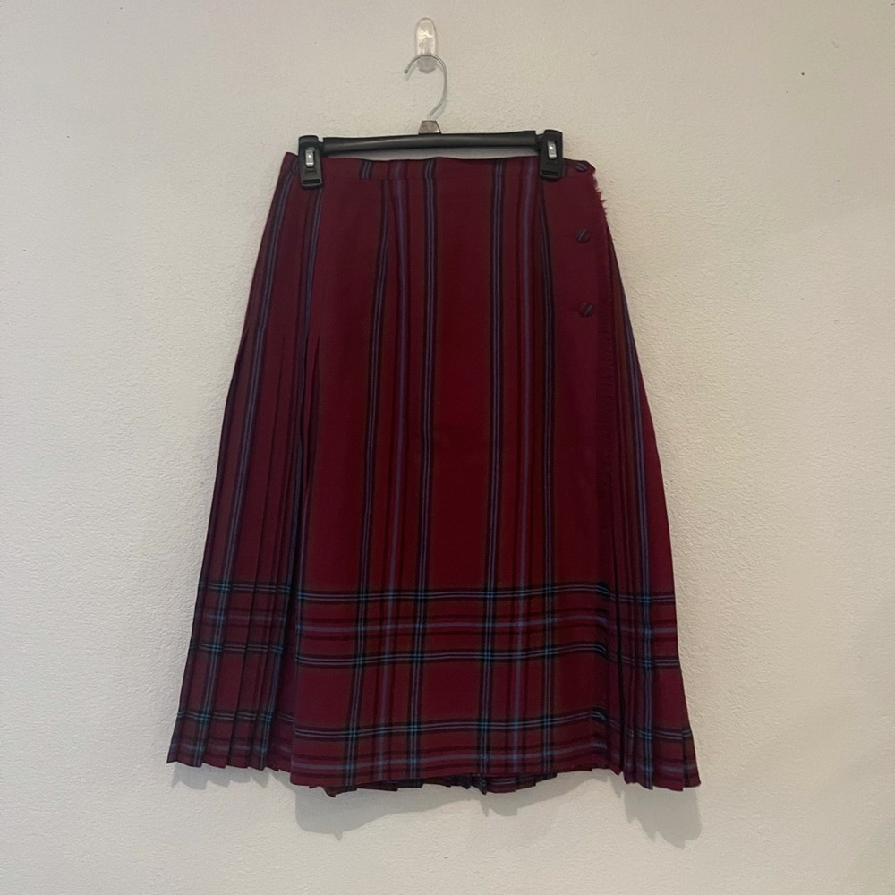Aljean Canada Inc. Wool Wine Color Pleated Plaid Skirt